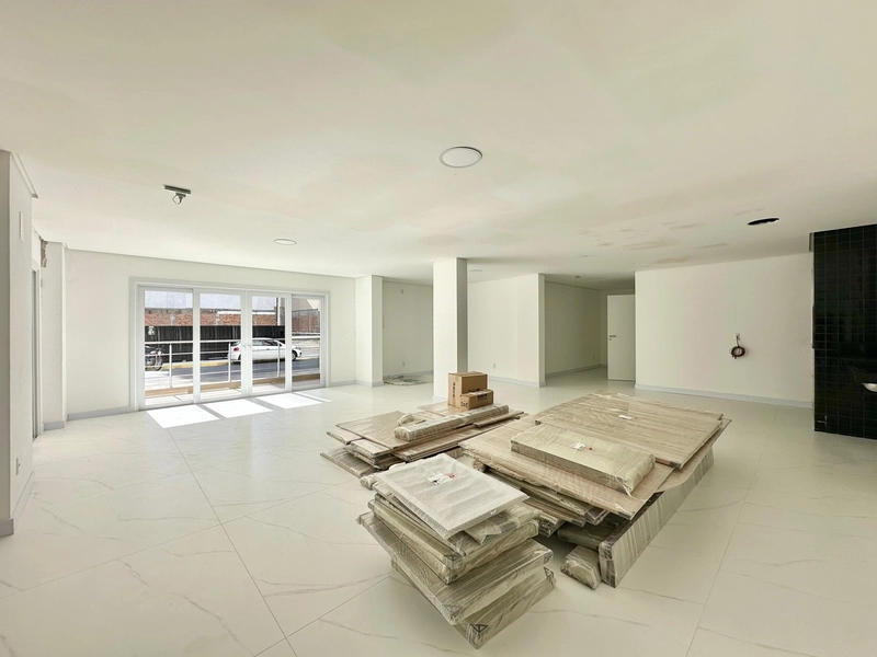 APARTAMENTO AMPLO COM SACADA DE FRENTE, JUNTO AO MAR: 15ª foto da galeria de imagens do imóvel