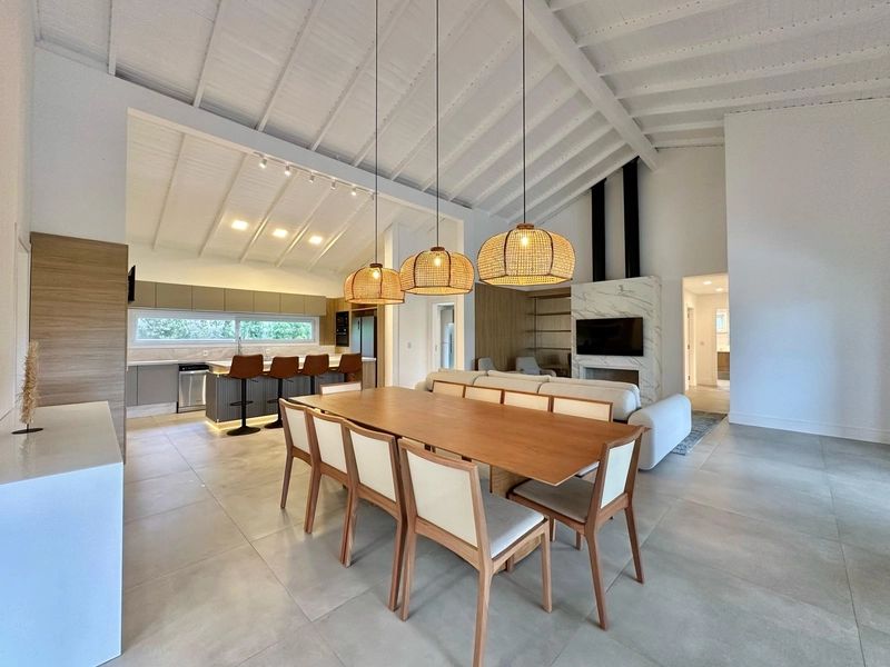 CASA À VENDA EM ATLÂNTIDA PRÓXIMO AO CENTRO: 4ª foto da galeria de imagens do imóvel