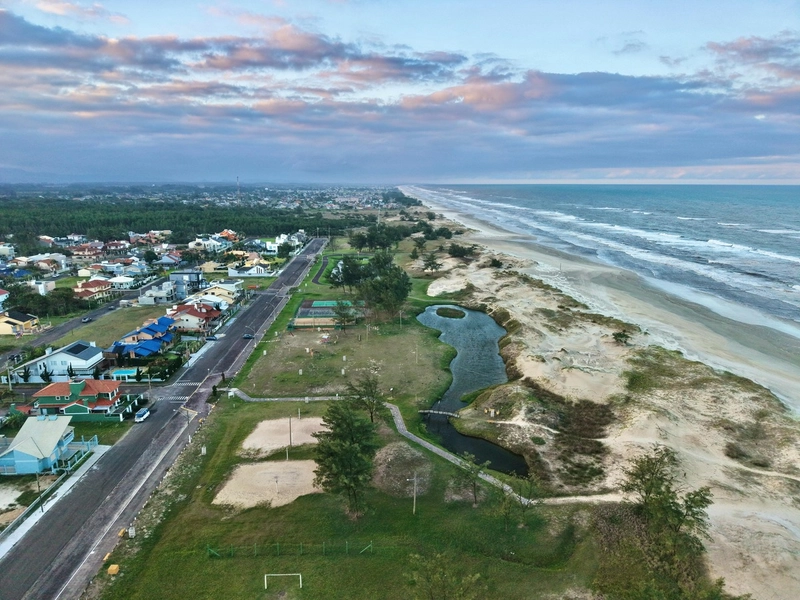 LOTES JUNTO AO MAR  EM CAPÃO DA CANOA: 3ª foto da galeria de imagens do imóvel