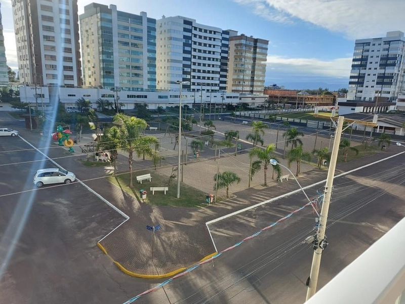 TERRAÇO PRIVATIVO EM FRENTE A PRAÇA: 3ª foto da galeria de imagens do imóvel