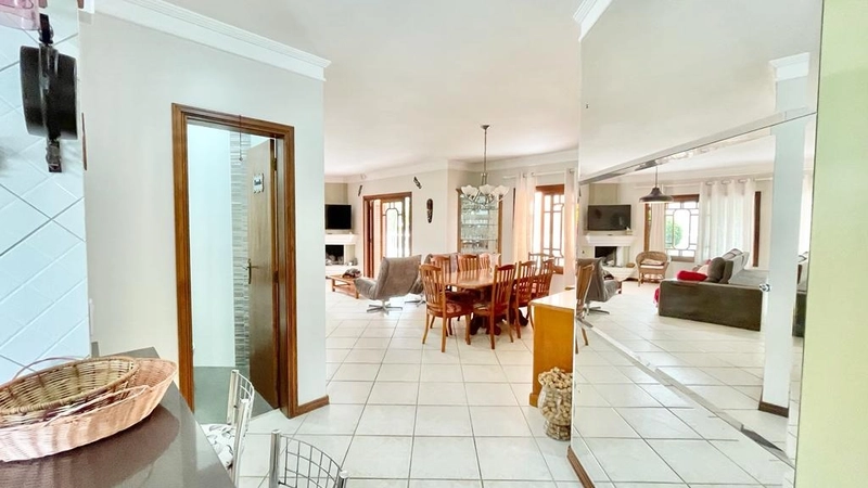 Casa a uma quadra do mar: 21ª foto da galeria de imagens do imóvel