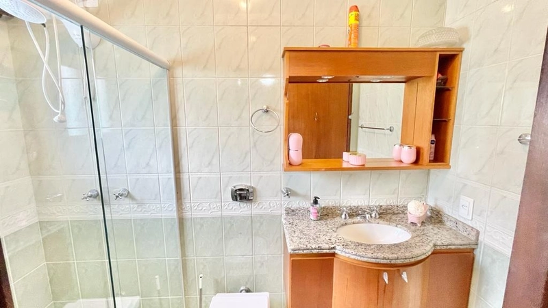 Casa a uma quadra do mar: 22ª foto da galeria de imagens do imóvel