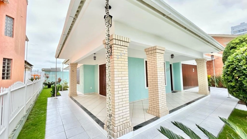Casa a uma quadra do mar: 47ª foto da galeria de imagens do imóvel