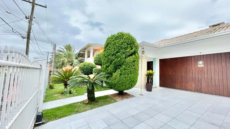 Casa a uma quadra do mar: 35ª foto da galeria de imagens do imóvel