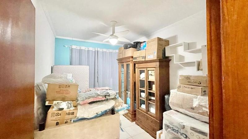 Casa a uma quadra do mar: 3ª foto da galeria de imagens do imóvel