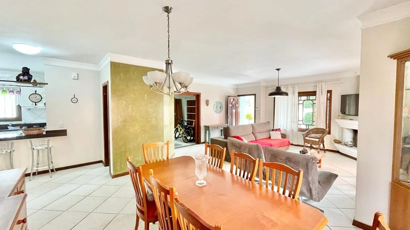 Casa a uma quadra do mar: 28ª foto da galeria de imagens do imóvel