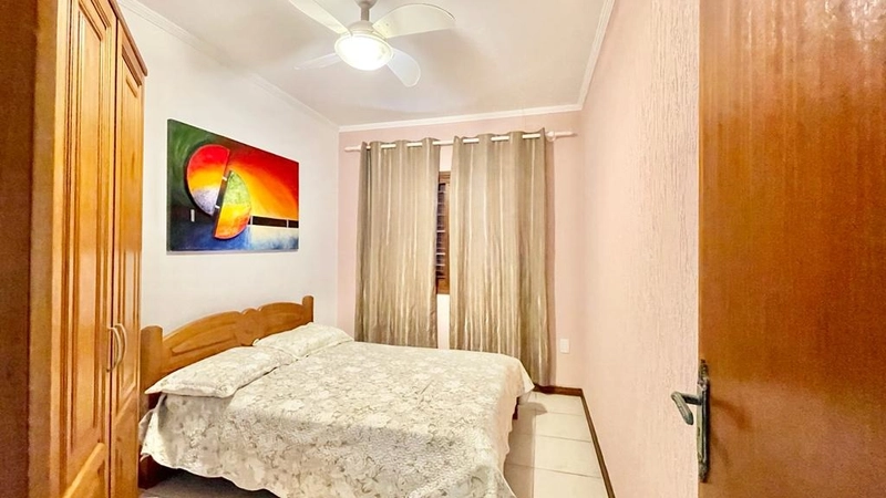 Casa a uma quadra do mar: 33ª foto da galeria de imagens do imóvel