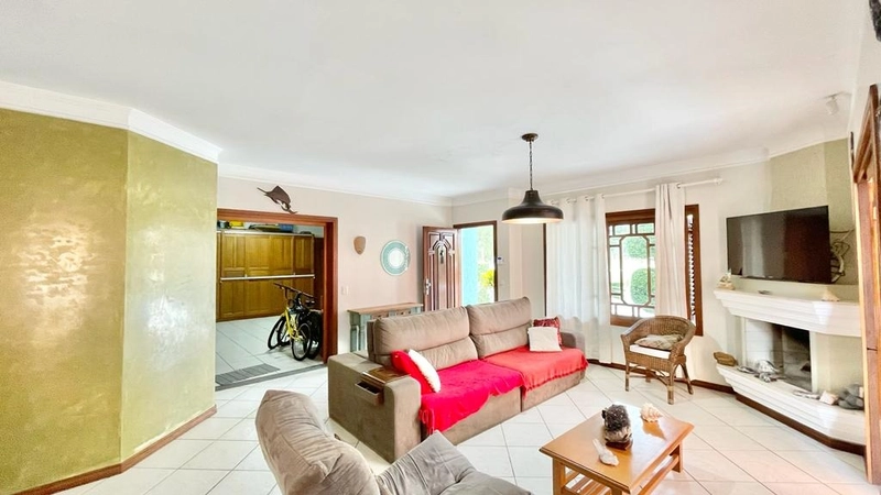 Casa a uma quadra do mar: 31ª foto da galeria de imagens do imóvel