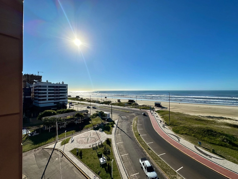 APARTAMENTO À VENDA  JUNTO A PRAÇA DO FAROL: 3ª foto da galeria de imagens do imóvel
