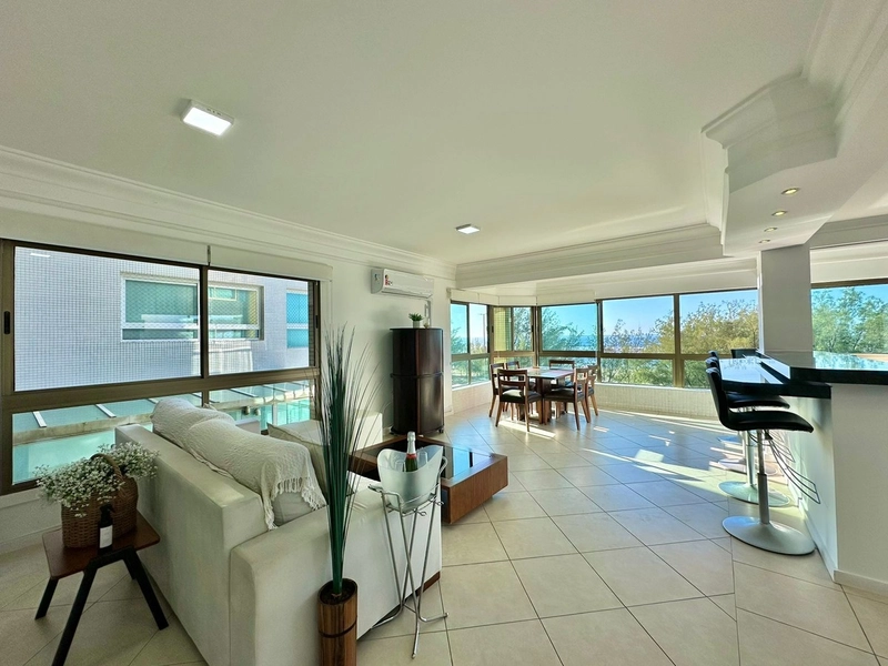 APARTAMENTO À VENDA DE FRENTE PARA PRAÇA  PÉ NA AREIA: 3ª foto da galeria de imagens do imóvel