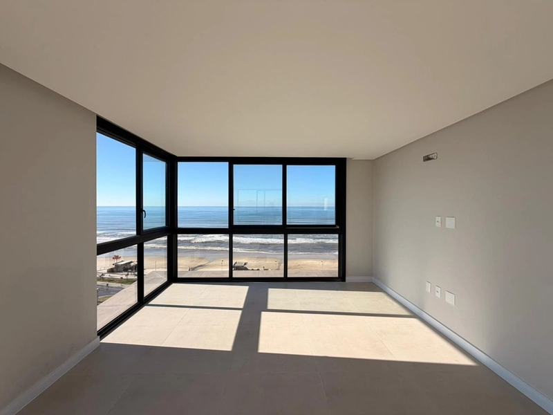 INCRIVEL APARTAMENTO COM VISTA MAR E SERRA!: 1ª foto da galeria de imagens do imóvel