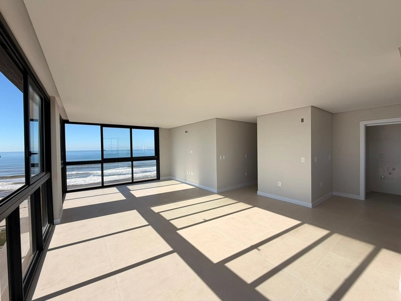INCRIVEL APARTAMENTO COM VISTA MAR E SERRA!: 4ª foto da galeria de imagens do imóvel