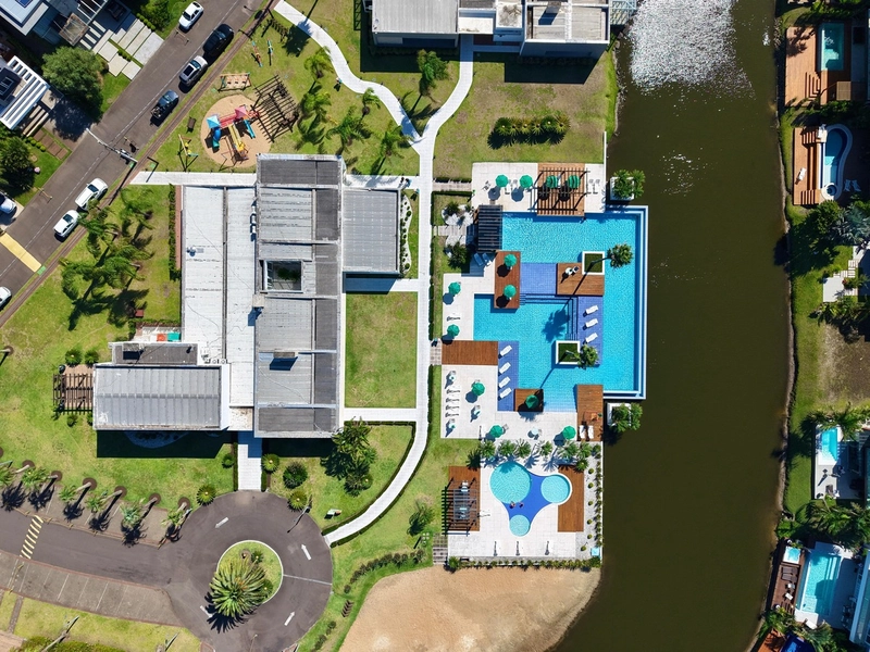 SOBRADO BEIRA LAGO À VENDA NO CONDOMÍNIO MALIBU: 30ª foto da galeria de imagens do imóvel
