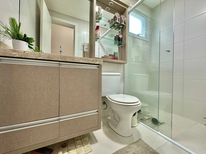 APARTAMENTO À VENDA COM VISTA PARA O MAR: 17ª foto da galeria de imagens do imóvel