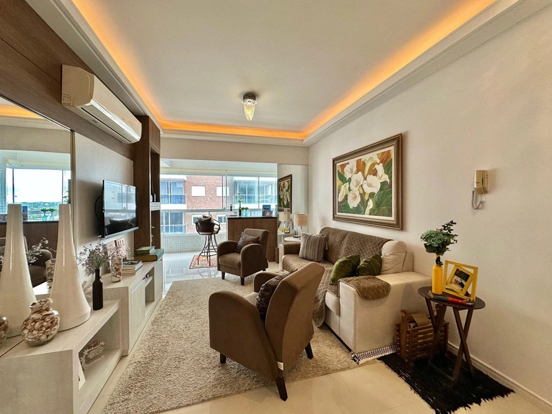 APARTAMENTO À VENDA COM VISTA PARA O MAR: 1ª foto da galeria de imagens do imóvel