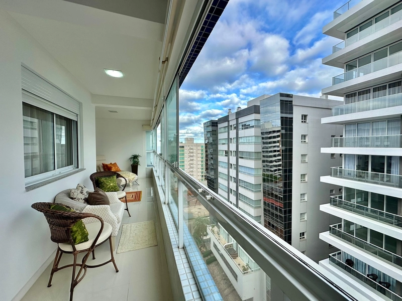 APARTAMENTO À VENDA COM VISTA PARA O MAR: 8ª foto da galeria de imagens do imóvel
