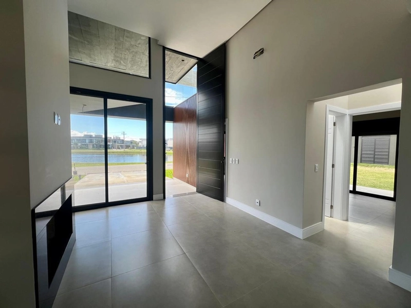 CASA COM VISTA PARA O LAGO NO CONDOMINIO SUNSET: 17ª foto da galeria de imagens do imóvel