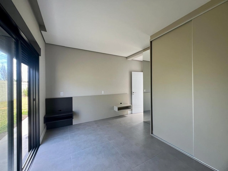 CASA COM VISTA PARA O LAGO NO CONDOMINIO SUNSET: 42ª foto da galeria de imagens do imóvel