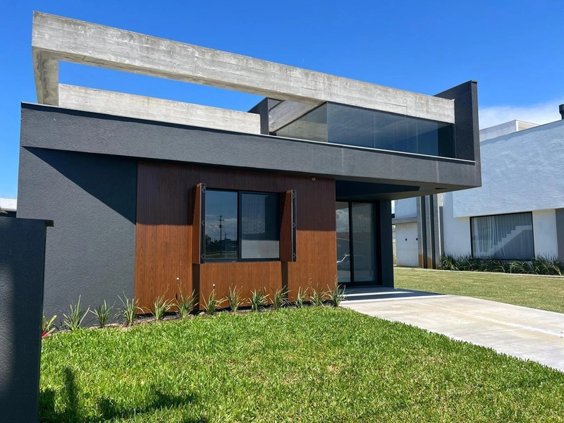 CASA COM VISTA PARA O LAGO NO CONDOMINIO SUNSET: 35ª foto da galeria de imagens do imóvel