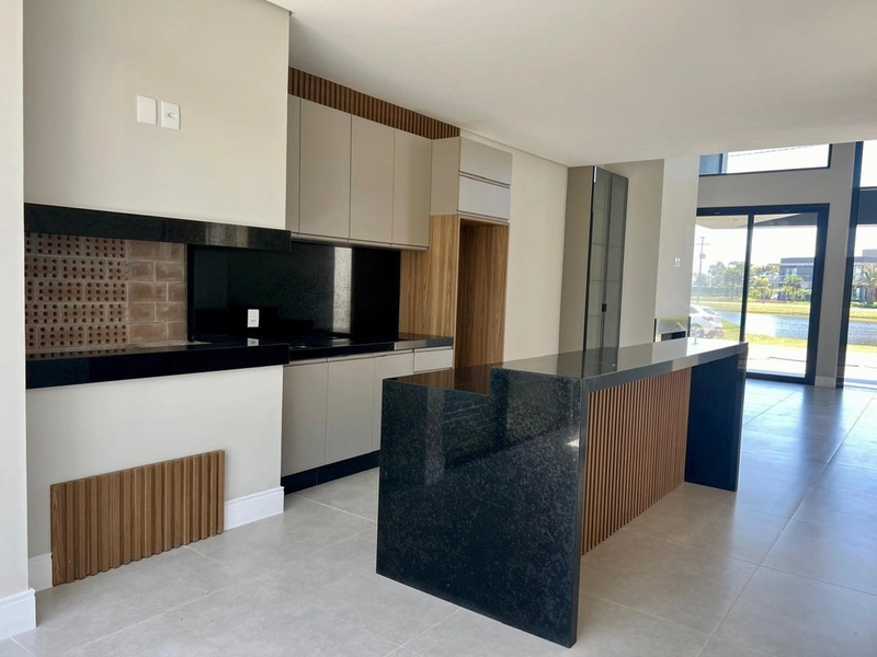 CASA COM VISTA PARA O LAGO NO CONDOMINIO SUNSET: 45ª foto da galeria de imagens do imóvel