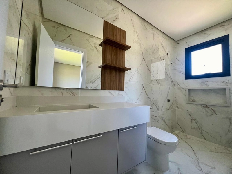 CASA COM VISTA PARA O LAGO NO CONDOMINIO SUNSET: 11ª foto da galeria de imagens do imóvel