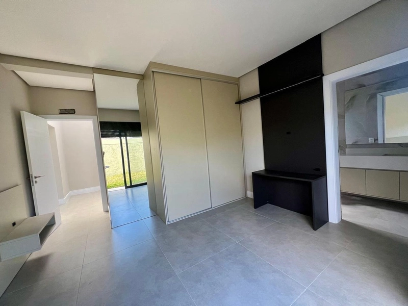 CASA COM VISTA PARA O LAGO NO CONDOMINIO SUNSET: 24ª foto da galeria de imagens do imóvel