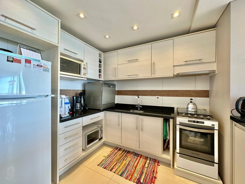 APARTAMENTO COM VISTA PARA O MAR: 9ª foto da galeria de imagens do imóvel