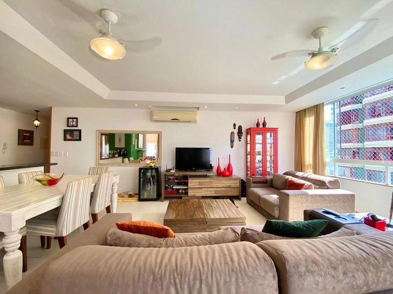 AMPLO APARTAMENTO DE 03 DORMITÓRIOS COM TERRAÇO EM L, NO CENTRO: 6ª foto da galeria de imagens do imóvel
