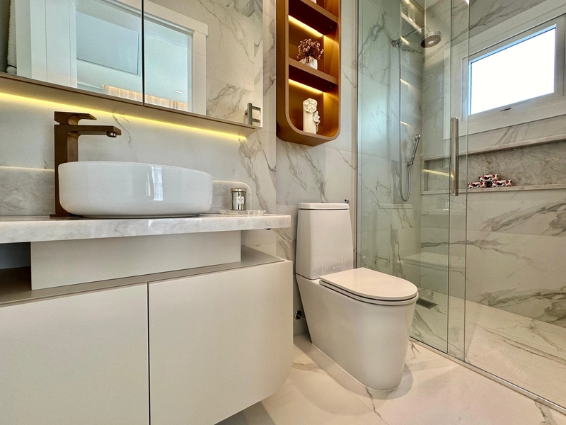 APARTAMENTO COM VISTA FANTÁSTICA PARA O MAR: 22ª foto da galeria de imagens do imóvel