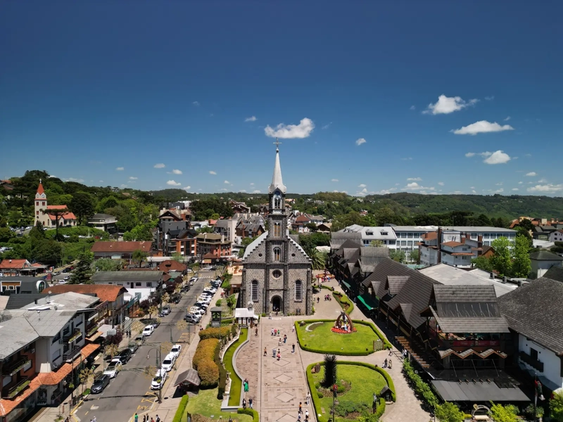 APARTAMENTO EM GRAMADO À VENDA: 1ª foto da galeria de imagens do imóvel