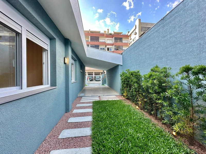 CASA ALTO PADRÃO  NA BEIRA MAR DE CAPÃO DA CANOA: 2ª foto da galeria de imagens do imóvel