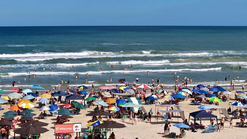 CASA ALTO PADRÃO  NA BEIRA MAR DE CAPÃO DA CANOA: 22ª foto da galeria de imagens do imóvel