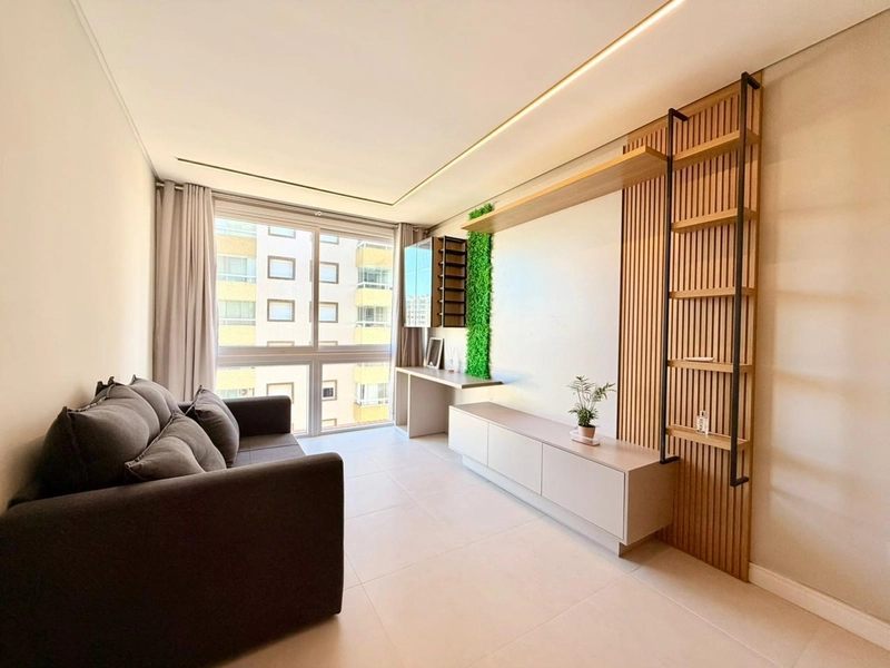 APARTAMENTO À VENDA  COM INFRA INCRÍVEL E VISTA PARA PRAÇA E MAR: 1ª foto da galeria de imagens do imóvel