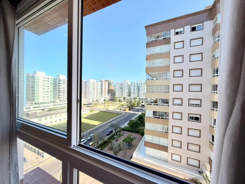 APARTAMENTO À VENDA  COM INFRA INCRÍVEL E VISTA PARA PRAÇA E MAR: 2ª foto da galeria de imagens do imóvel