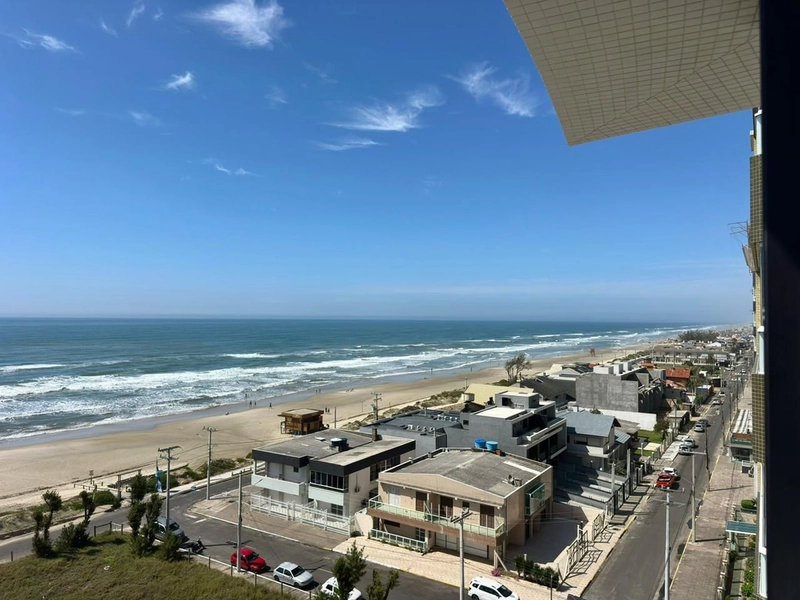 APARTAMENTO À VENDA EM CAPÃO DA CANOA!⁣ DE FRENTE PARA O MAR: 6ª foto da galeria de imagens do imóvel