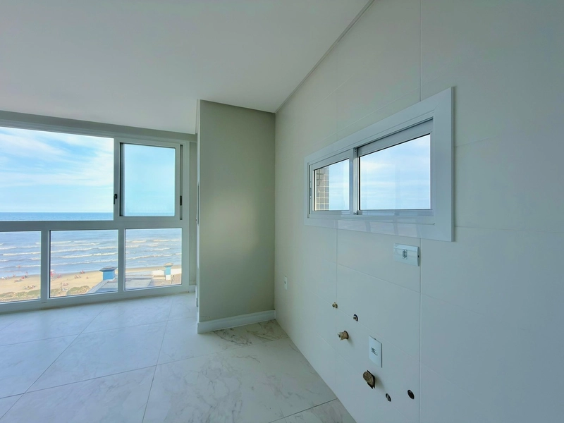 APARTAMENTO COM VISTA PARA O MAR: 2ª foto da galeria de imagens do imóvel