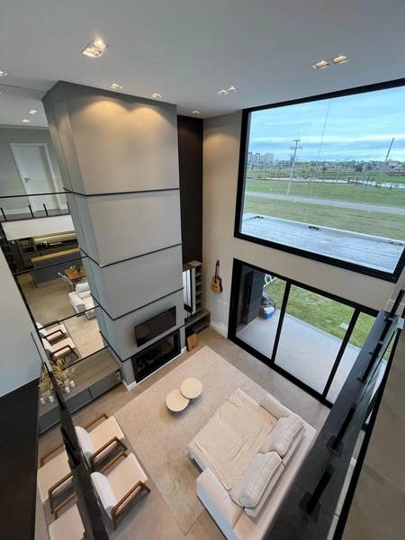 CASA COM PISCINA: 16ª foto da galeria de imagens do imóvel
