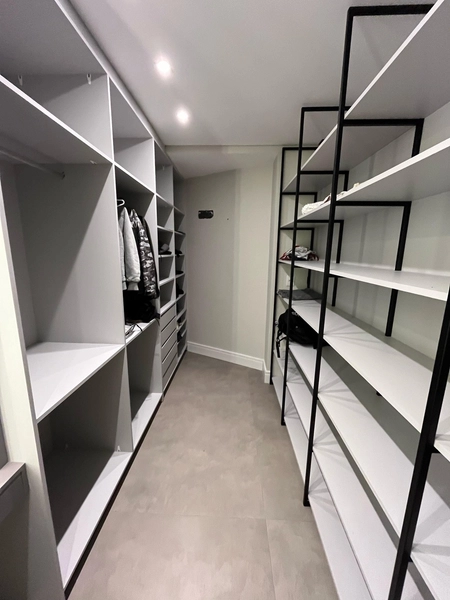 CASA COM PISCINA: 32ª foto da galeria de imagens do imóvel