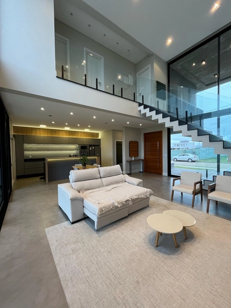 CASA COM PISCINA: 20ª foto da galeria de imagens do imóvel