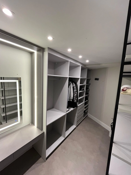 CASA COM PISCINA: 2ª foto da galeria de imagens do imóvel