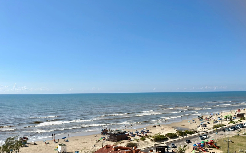 APARTAMENTO PÉ NA AREIA E FINAMENTE MOBILIADO E DECORADO: 4ª foto da galeria de imagens do imóvel