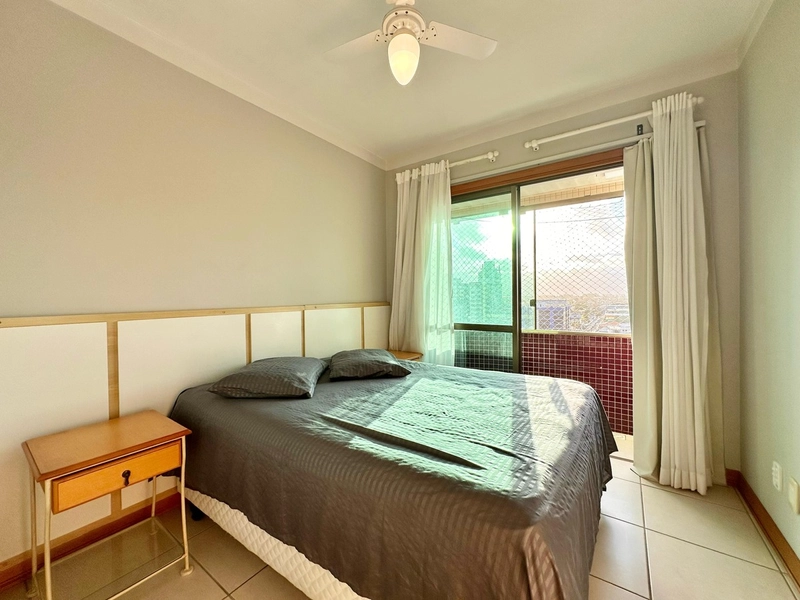 APARTAMENTO À VENDA  COM VISTA ETERNA PARA MAR E PRAÇA - RARIDADE: 17ª foto da galeria de imagens do imóvel