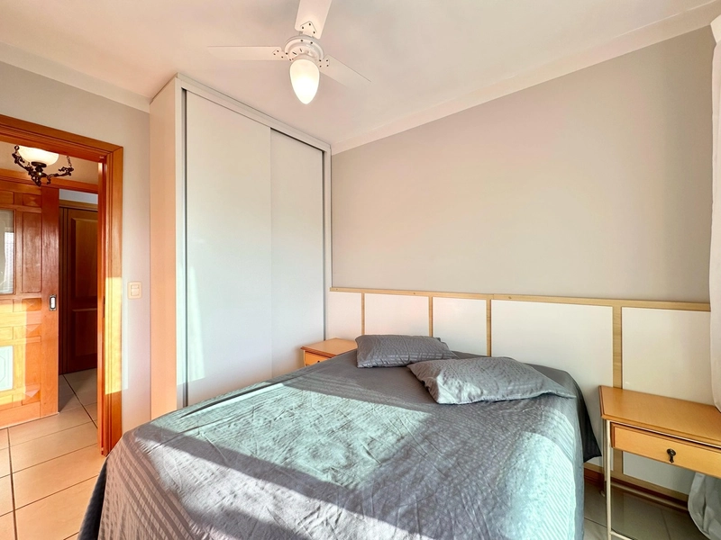 APARTAMENTO À VENDA  COM VISTA ETERNA PARA MAR E PRAÇA - RARIDADE: 18ª foto da galeria de imagens do imóvel