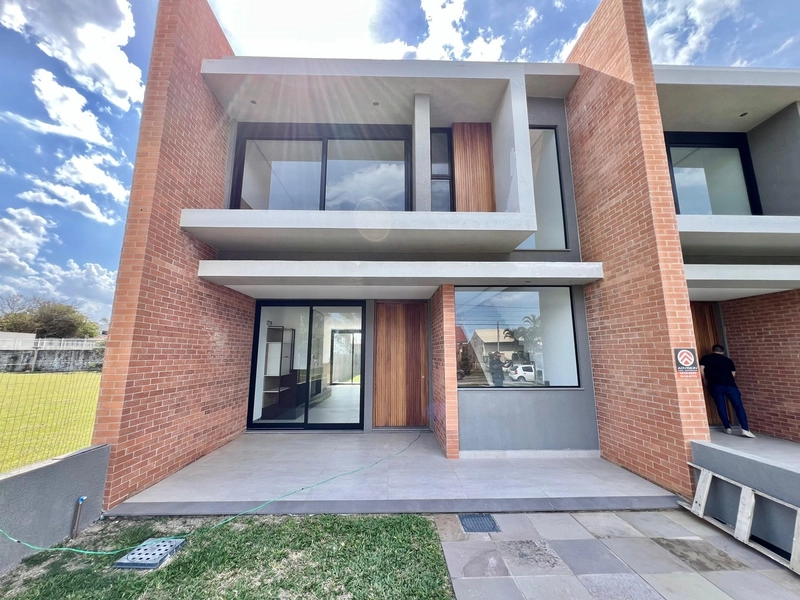 Casa à Venda – 3 Suítes | Rua Encantado – Bairro Zona Nova: 1ª foto da galeria de imagens do imóvel