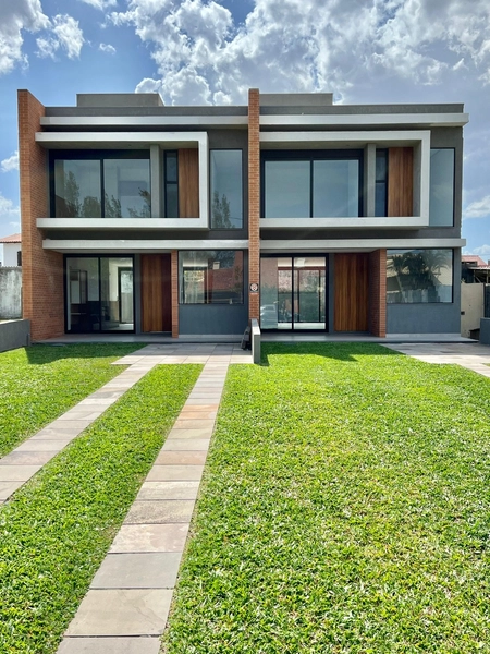 Casa à Venda – 3 Suítes | Rua Encantado – Bairro Zona Nova: 3ª foto da galeria de imagens do imóvel