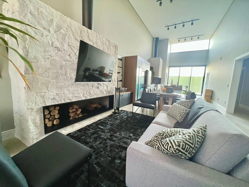 CASA DE ALTO PADRÃO EM CONDOMINIO DE LUXO!!!: 3ª foto da galeria de imagens do imóvel