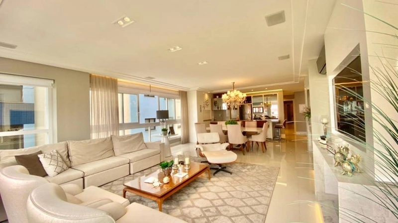 APARTAMENTO COM SACADA DE FRENTE!!!: 4ª foto da galeria de imagens do imóvel
