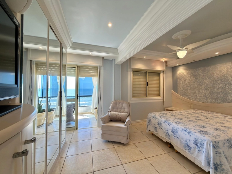APARTAMENTO À VENDA COM VISTA PARA O MAR: 24ª foto da galeria de imagens do imóvel