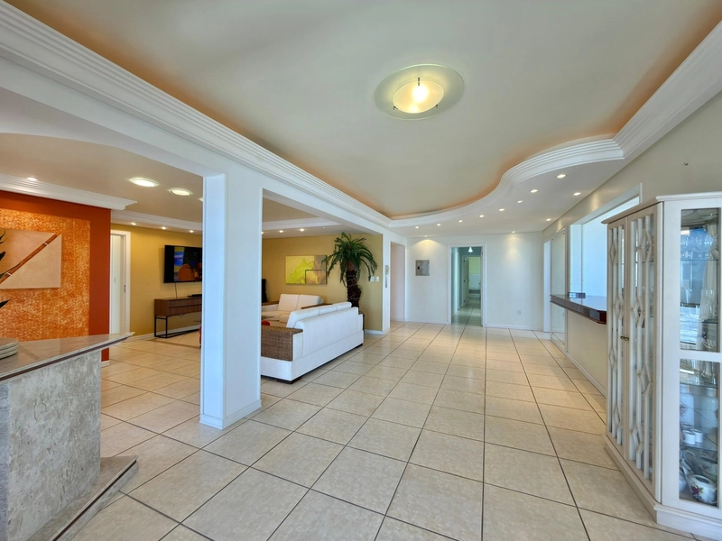APARTAMENTO À VENDA COM VISTA PARA O MAR: 11ª foto da galeria de imagens do imóvel