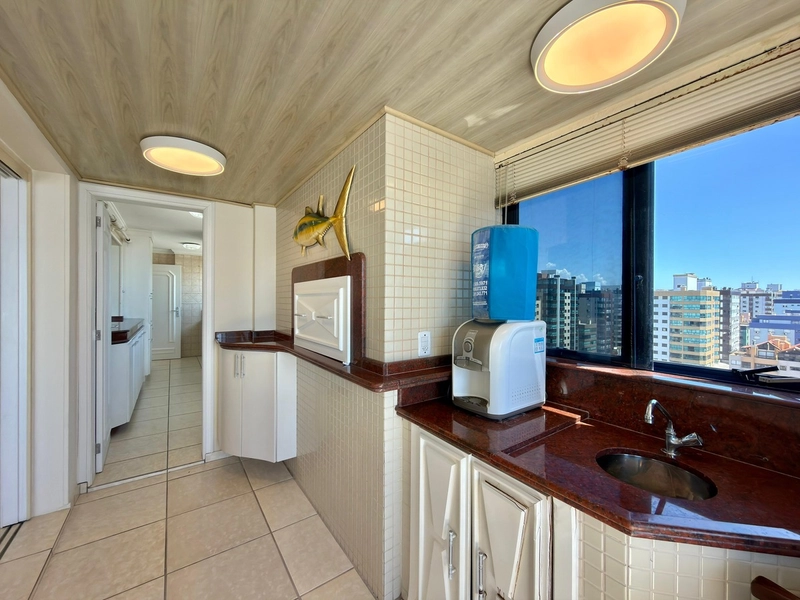 APARTAMENTO À VENDA COM VISTA PARA O MAR: 18ª foto da galeria de imagens do imóvel